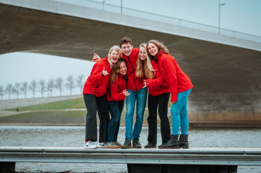 Bestuursfoto GeZEILig